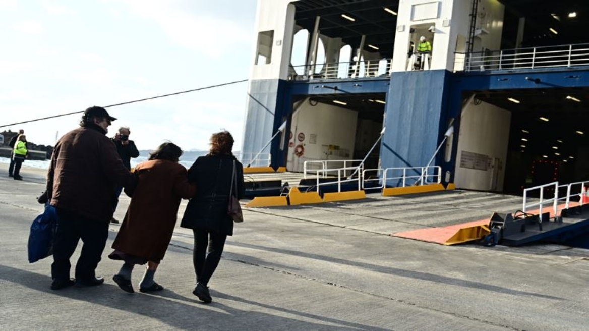 Προληπτικά μέτρα σε λιμάνια της Σαντορίνης λόγω της σεισμικής δραστηριότητας	