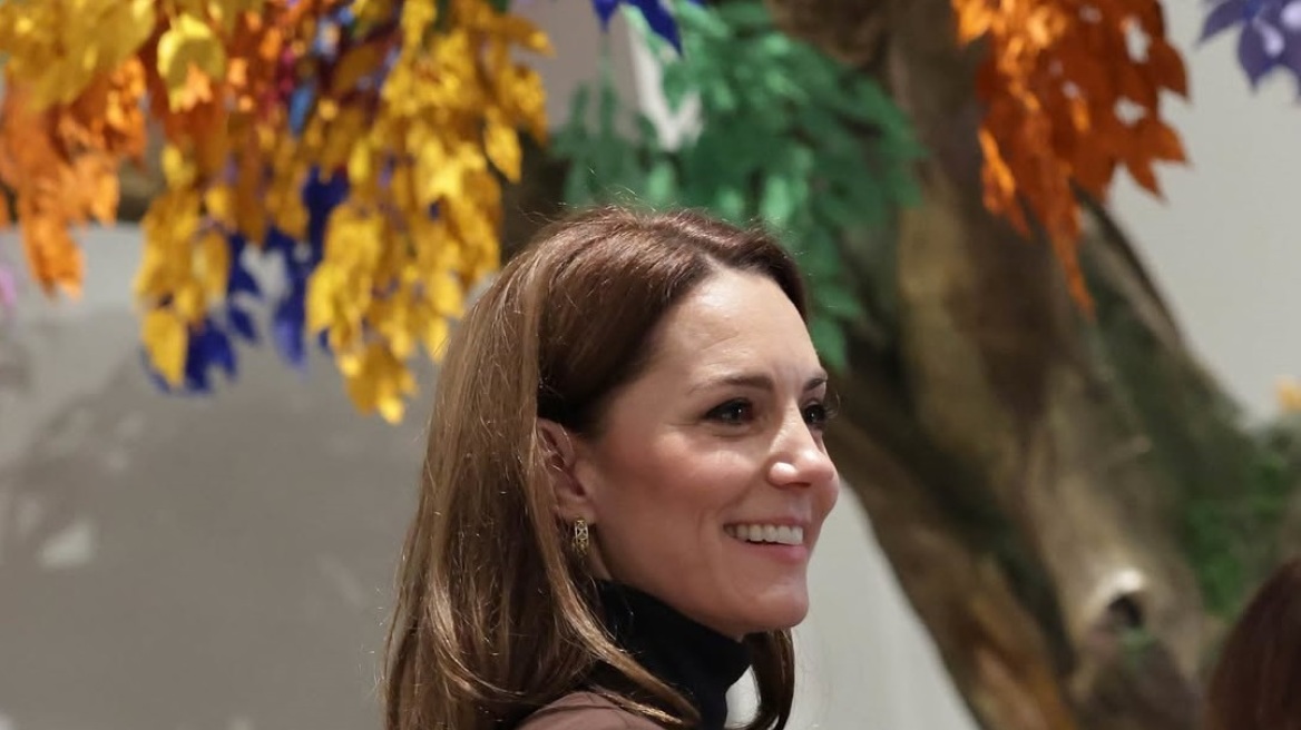 Η Κέιτ Μίντλετον αποκάλυψε πώς τη βλέπουν τα παιδιά της - Μοιράστηκε πρώτη φορά ζωγραφιές τους (εικόνες)