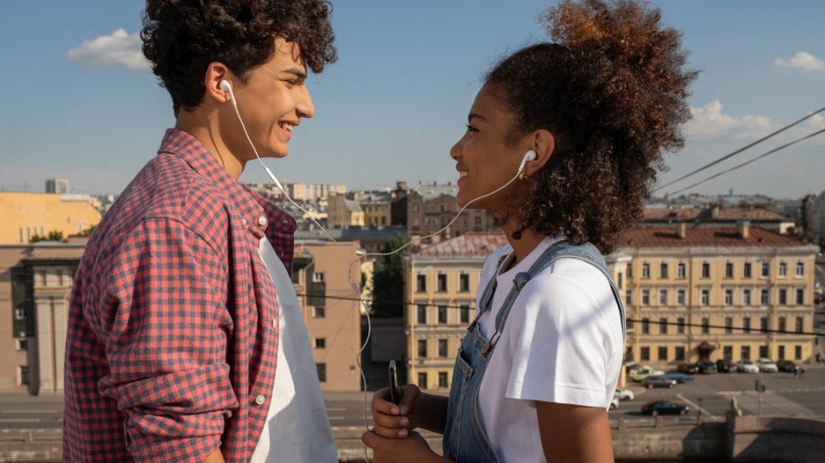 Το hack που θα σας βοηθήσει να βρείτε έναν συναισθηματικά σταθερό σύντροφo