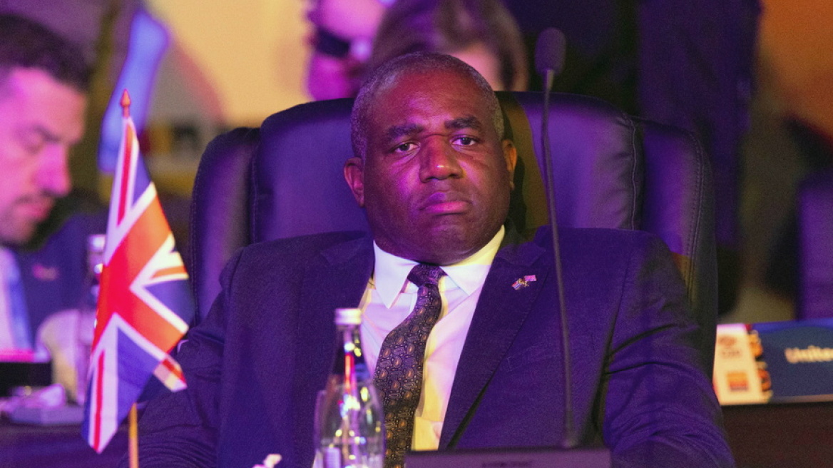 Οι Ρώσοι δεν δείχνουν καμία όρεξη να κάνουν ειρήνη στην Ουκρανία, υποστηρίζει το Λονδίνο