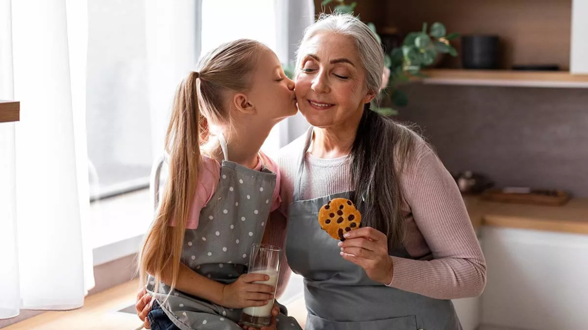 Με μια νοσταλγία από τα κουλουράκια της γιαγιάς – Η θαλπωρή νοστιμίζει τα γεύματα των 60χρονων