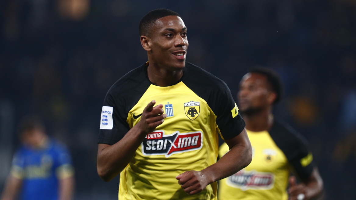 «Sun» για Μαρσιάλ: Τον καταδίκασε η επιστροφή του Ρονάλντο στη Γιουνάιτεντ, ο Αλμέιδα του έδειξε εμπιστοσύνη 