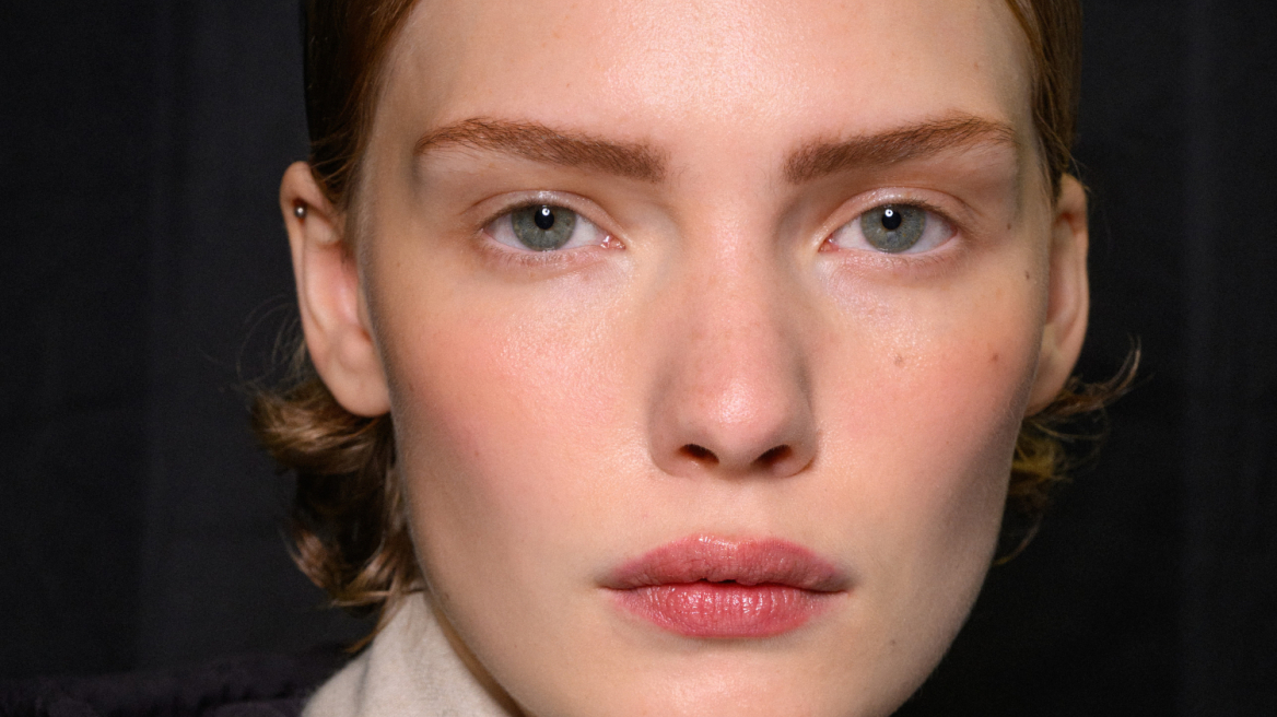 Lips & Cheeks: Τα αγαπημένα μας προϊόντα για το καθημερινό μακιγιάζ