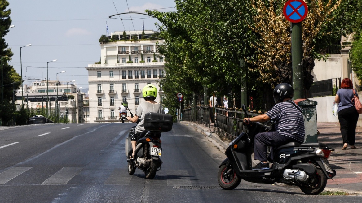 Μετά τα ταξί με επιβάτες, στις λεωφορειολωρίδες θα μπαίνουν και οι μοτοσικλέτες