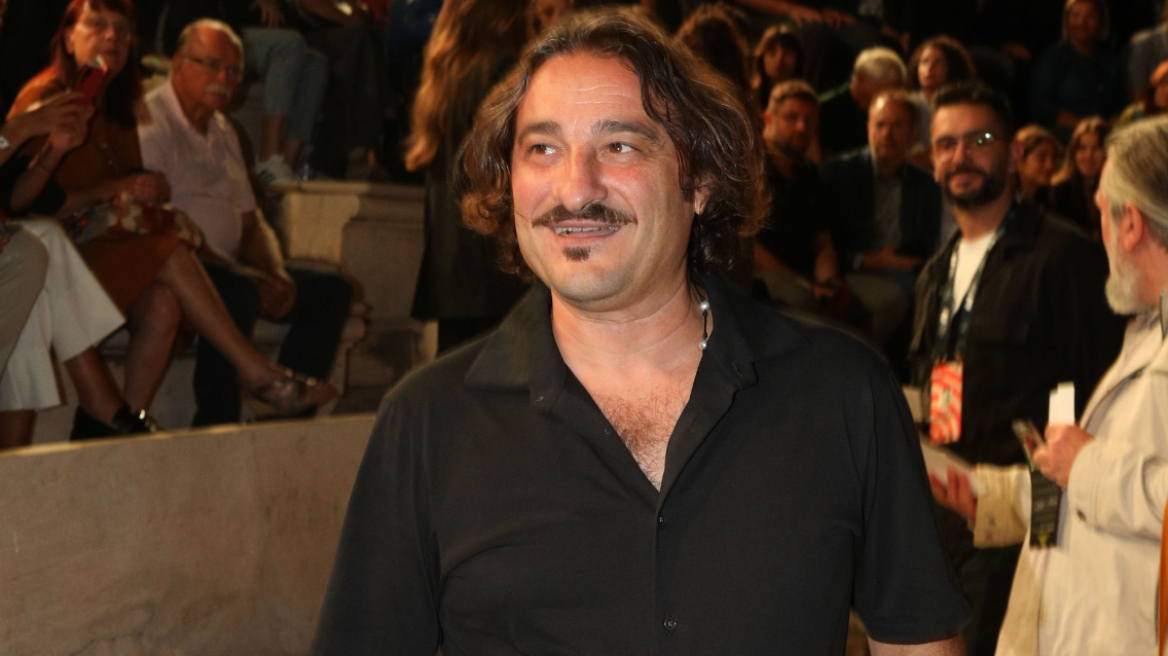 Ο Βασίλης Χαραλαμπόπουλος επιστρέφει στην τηλεόραση μετά από 14 χρόνια 