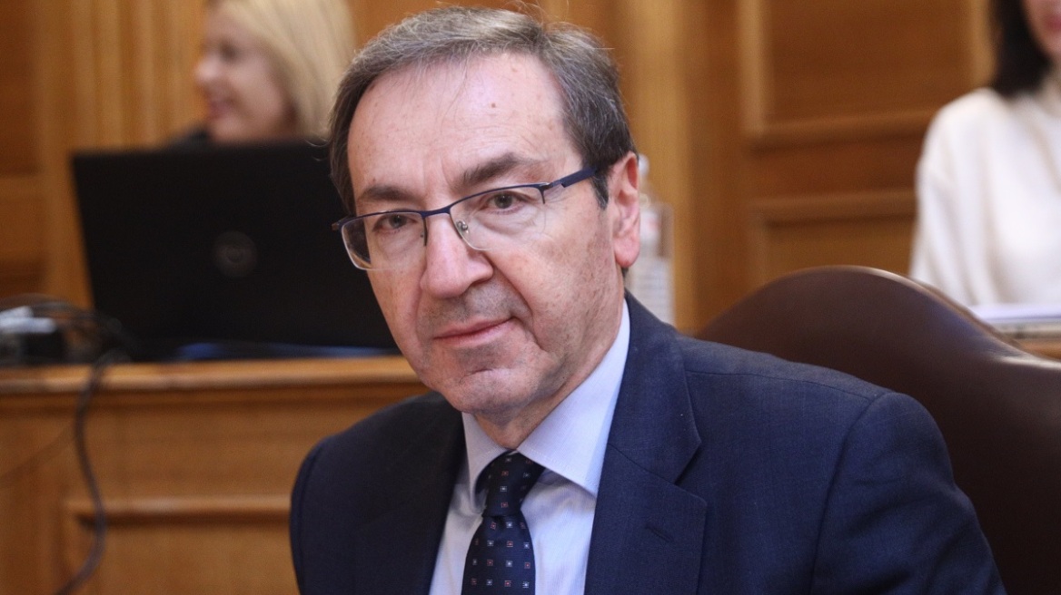 Μπούγας για Αδειλίνη - Φάμελλο: Είχε το δικαίωμα να απαντήσει - Δεν χρειάζεται προσωπικός τόνος