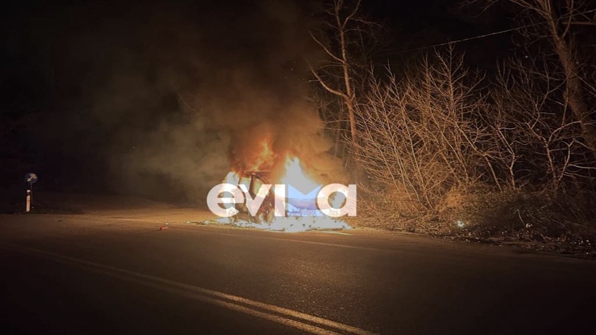 Αυτοκίνητο στην Εύβοια τυλίχθηκε στις φλόγες - Πρόλαβε και βγήκε ο οδηγός