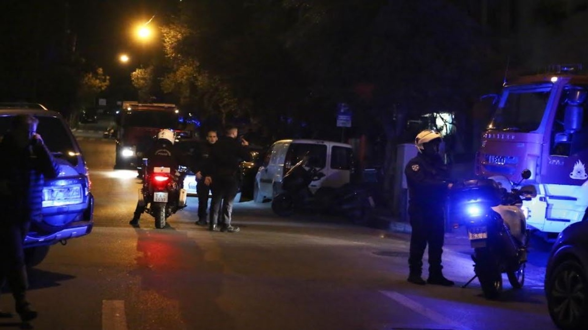 Υπο έλεγχο η φωτιά σε διαμέρισμα στο Κολωνάκι