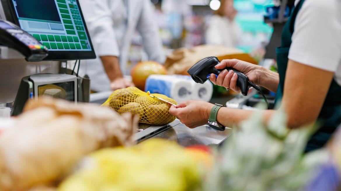 Φθηνότερο το τυπικό καλάθι του σούπερ μάρκετ στην Ελλάδα συγκριτικά με 7 ευρωπαϊκές χώρες
