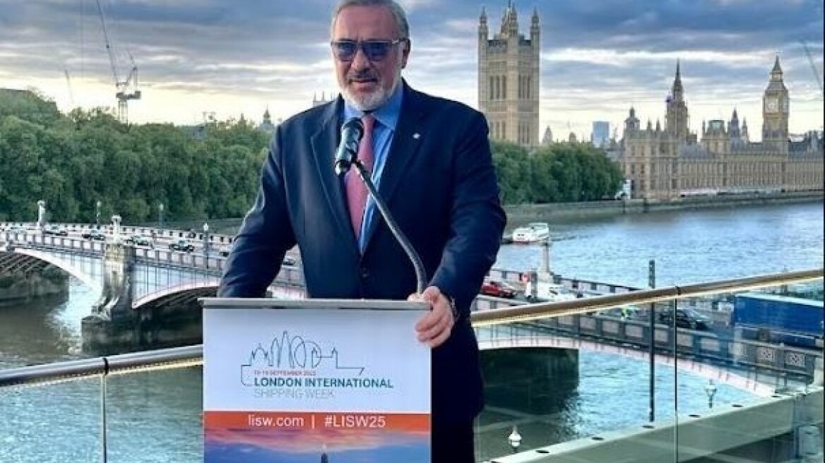 Τsakos Energy Navigation: Σε διαπραγματεύσεις για ναυπήγηση 9 επιπλέον Shuttle Tankers αξίας $1,3 δισ.