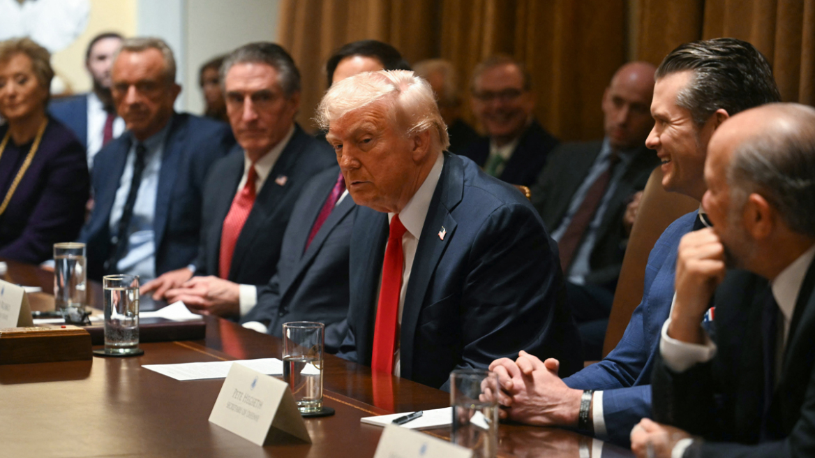 Πόλεμος δασμών στην Ευρώπη από ΗΠΑ: Πήγαν να μας τη φέρουν, λέει ο Τραμπ - «Θα αντιδράσουμε σθεναρά» η απάντηση της ΕΕ