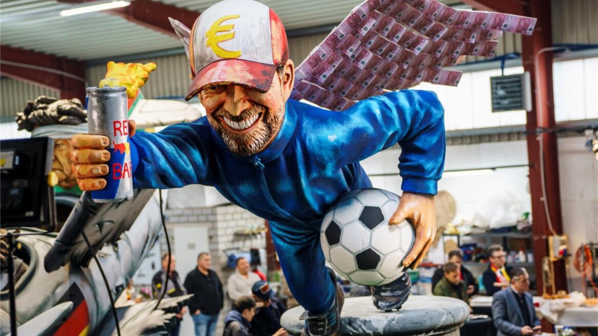 Κλοπ: Η συνεργασία του με τη Red Bull άρμα στο καρναβάλι του Μάιντς