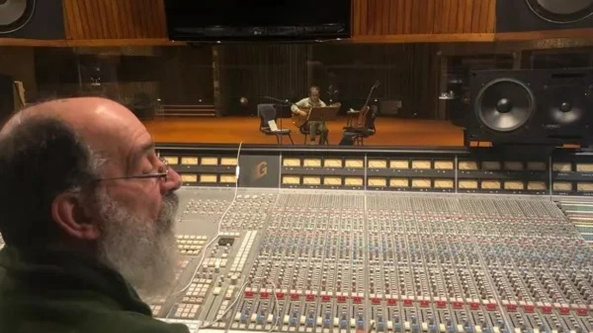 Πέθανε ο μάγος της κονσόλας Παναγιώτης Πετρονικολός 