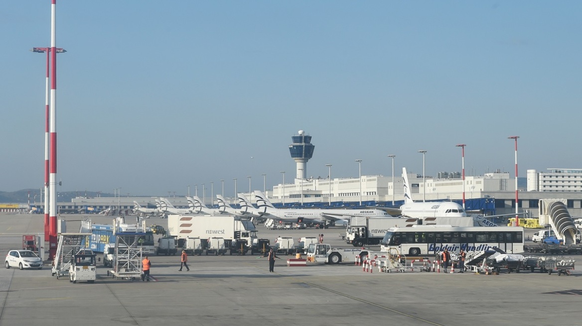  Πτήση με προορισμό τη Χίο επέστρεψε στην Αθήνα λόγω της κακοκαιρίας