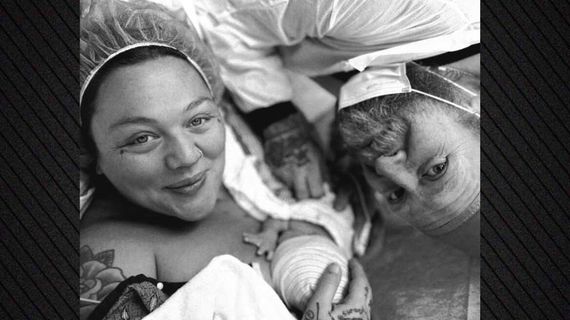 Η Ελ Κινγκ έφερε στον κόσμο το δεύτερο παιδί της 