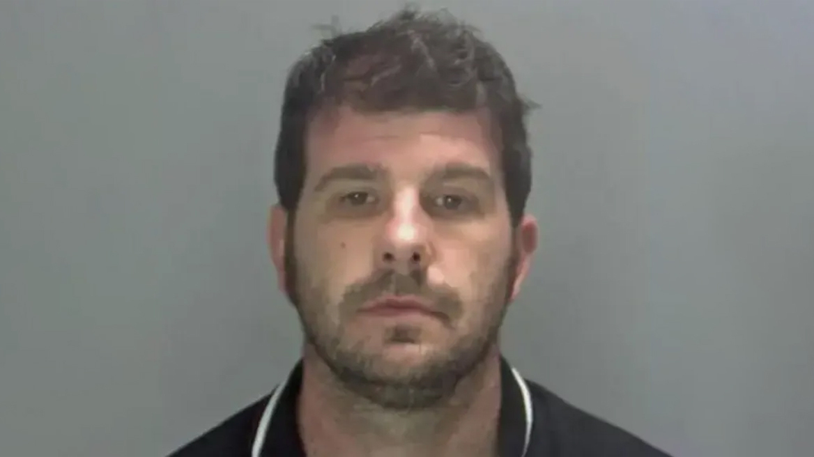 Βρετανός δηλητηρίασε έγκυο γυναίκα για να αποβάλει - Της έριξε χάπια άμβλωσης στην πορτοκαλάδα