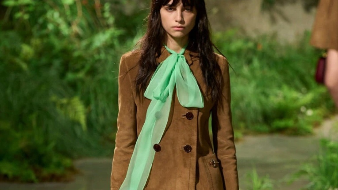 Τα σουέτ πανωφόρια παραμένουν η καλύτερη επιλογή και για την άνοιξη του 2025