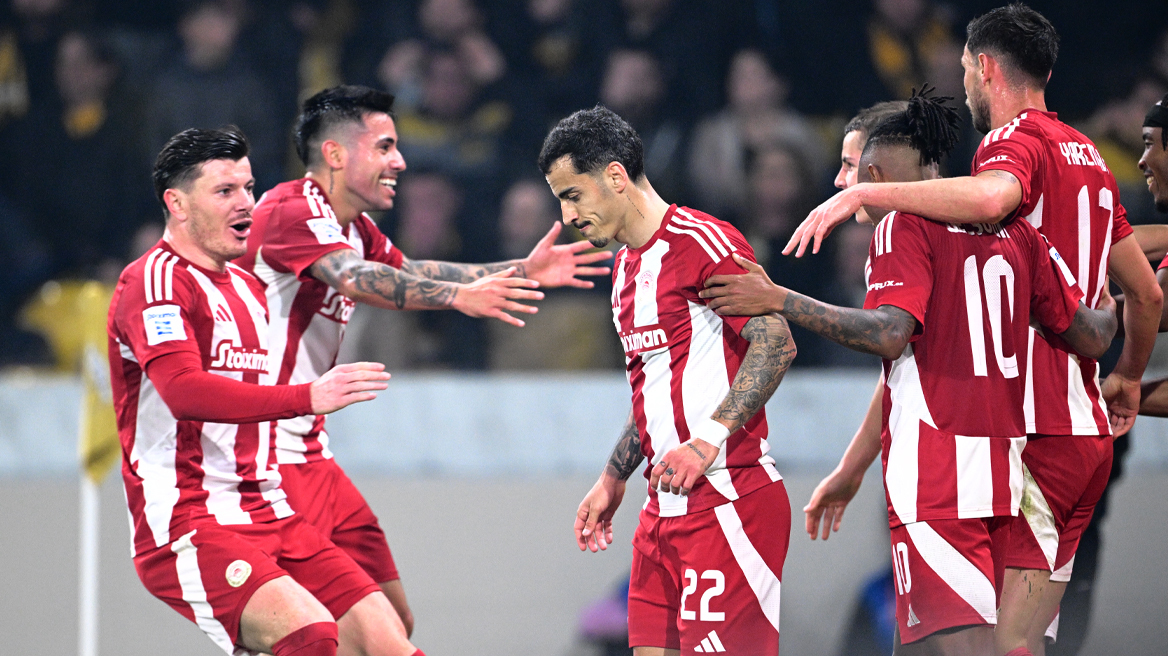 ΑΕΚ - Ολυμπιακός 0-1: Διπλό τίτλου στη Νέα Φιλαδέλφεια - Δείτε το γκολ 