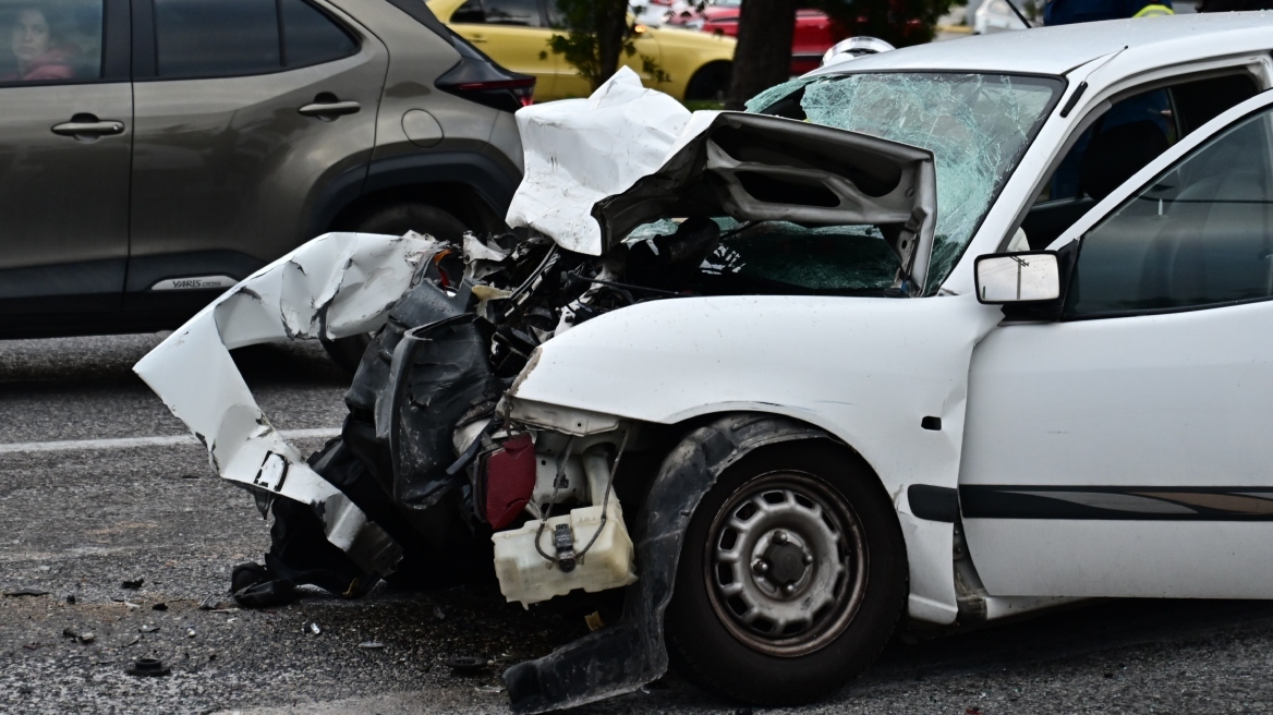 Οικογενειακή τραγωδία στην Κατεχάκη: Τα σενάρια που εξετάζονται για το τροχαίο δυστύχημα 