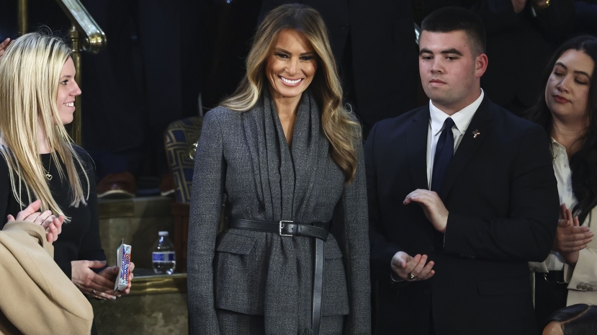 Μελάνια Τραμπ: Αποθεώθηκε στο Κογκρέσο η Πρώτη Κυρία των ΗΠΑ - Δείτε βίντεο