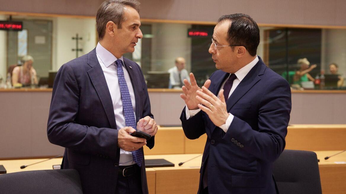 Στην Αθήνα το Σάββατο ο Χριστοδουλίδης ενόψει της άτυπης συνόδου για το Κυπριακό