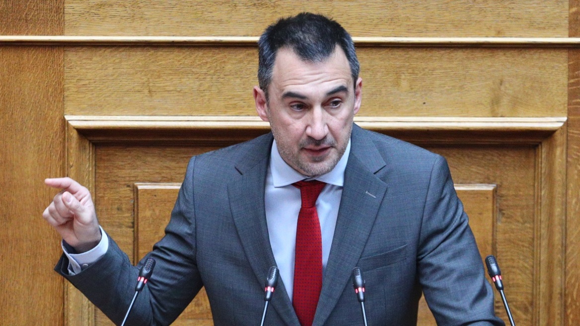 Χαρίτσης: Να ζητήσει συγγνώμη και να παραιτηθεί ο Κυριάκος Μητσοτάκης