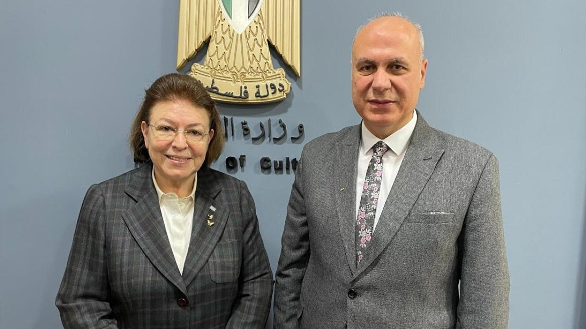 Λίνα Μενδώνη: Δεσμεύτηκε για ανθρωπιστική βοήθεια και πολιτιστική στήριξη στην Παλαιστίνη 