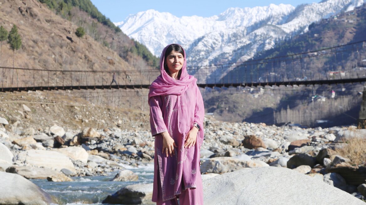 Η Μαλάλα Γιουσφζάι επέστρεψε στη γενέτειρά της 13 χρόνια μετά την επίθεση που δέχθηκε - Η φωτογραφία που μοιράστηκε