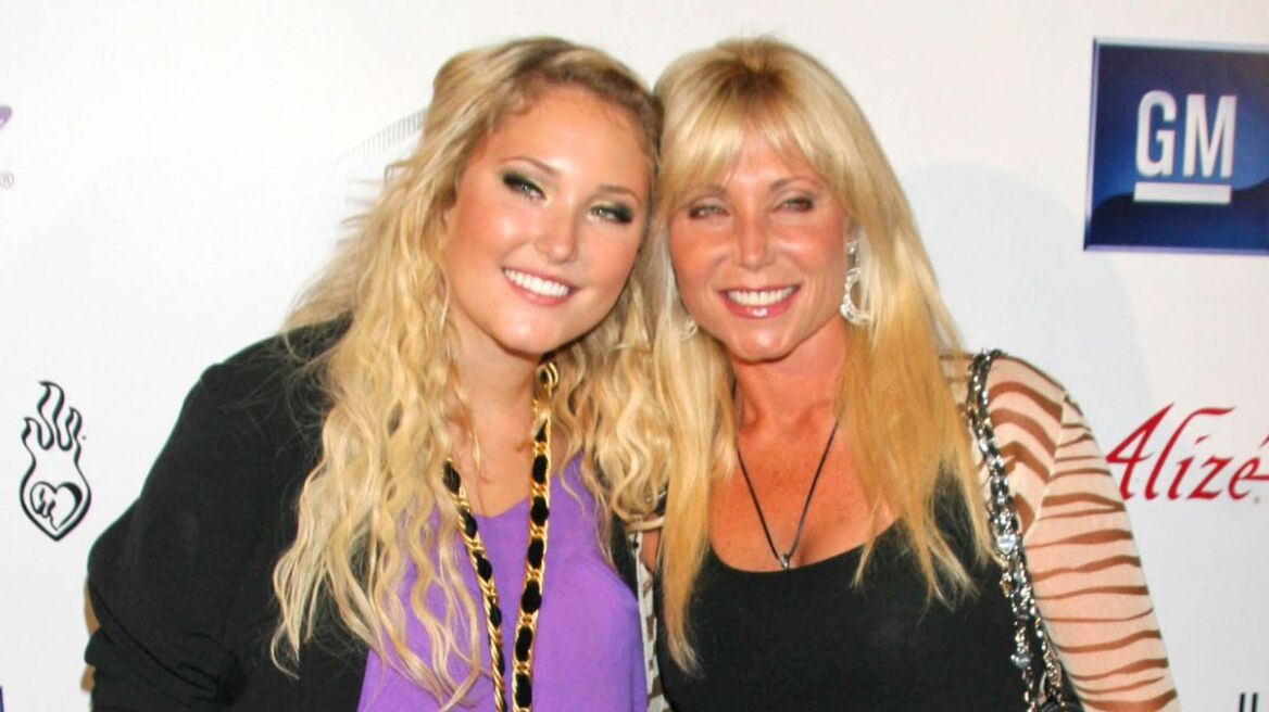  Πάμελα Μπαχ: Η ανάρτηση της κόρης της μετά την αυτοκτονία της