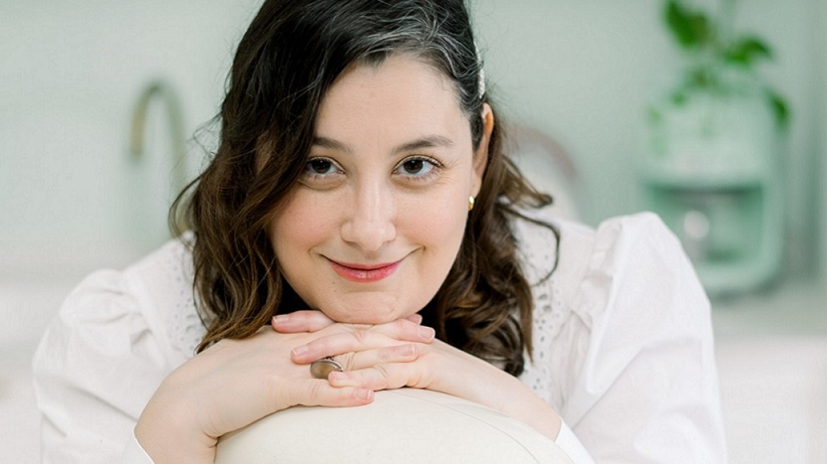 Madame Gâteaux: Mια σύγχρονη influencer που μάς μαθαίνει ζαχαροπλαστική με έξτρα δόσεις χιούμορ