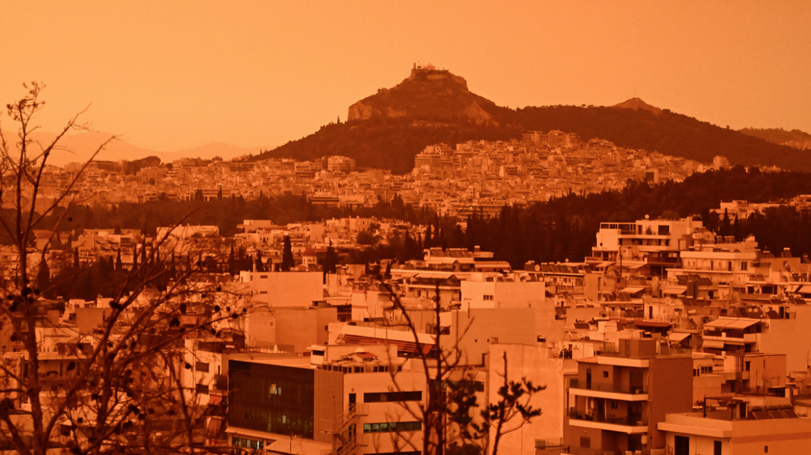 Καιρός: Ζέστη, αφρικανική σκόνη και ομίχλες θαλάσσης τις επόμενες ημέρες, σύμφωνα με τον Μαρουσάκη