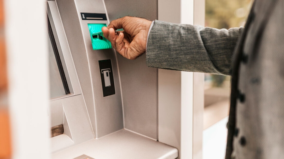 Εκκρεμείς συντάξεις: Ταχεία αποκλιμάκωση δείχνουν τα στοιχεία του e-ΕΦΚΑ