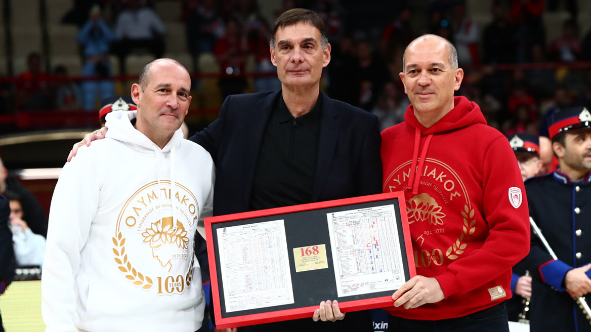 Ο Μπαρτζώκας ξεπέρασε τον Ιωαννίδη - Έγινε ο προπονητής με τις περισσότερες νίκες στην ιστορία του Ολυμπιακού στην Α΄ εθνική