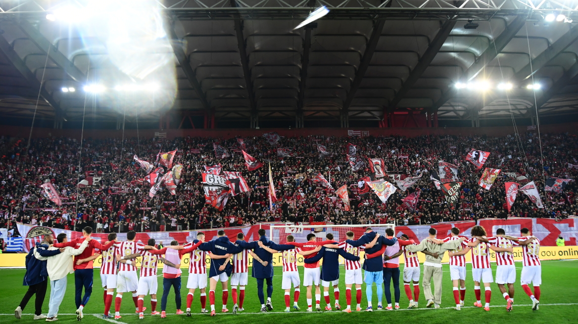 Ευχές από Ρεάλ, Μπάγερν, Μίλαν, Ίντερ, Σίτι και Παρί στον Ολυμπιακό για τα 100ά γενέθλιά του  - Φωτογραφία