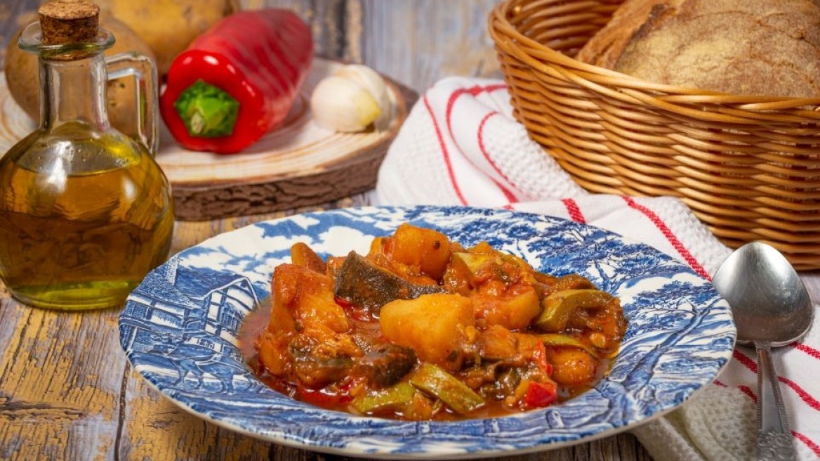 Τα μυστικά για να φτιάξετε πραγματικά νόστιμα τα λαδερά