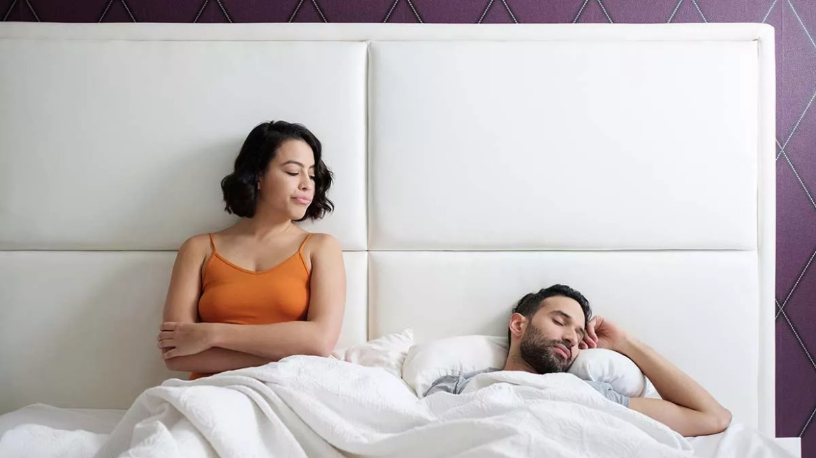 Ερωτευμένοι, αλλά δεν τα βρίσκετε στο κρεβάτι; Μυστικά για να γίνει το σεξ καλύτερο