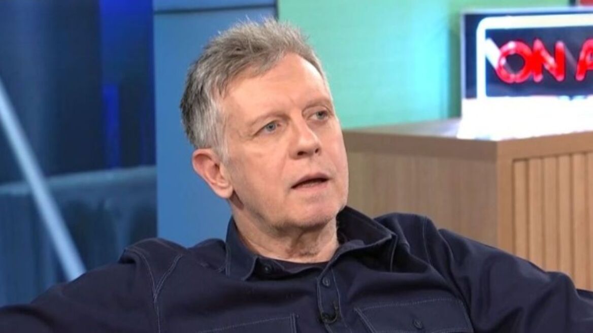 Γιάννης Σαββιδάκης: Θα έμπλεκαν τα πράγματα αν συνέχιζα να κάνω τον ηθοποιό, είχα πολλές προτάσεις μετά το «Της Ελλάδος τα παιδιά» 