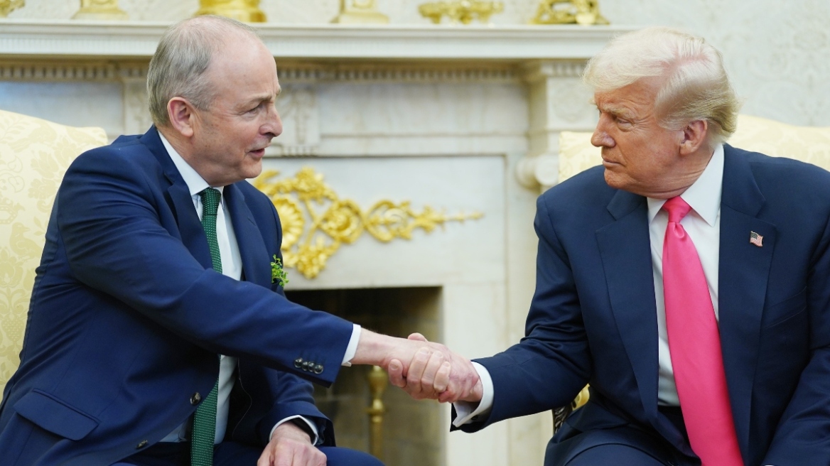 Τραμπ: Φυσικά και θα απαντήσω στους δασμούς της ΕΕ