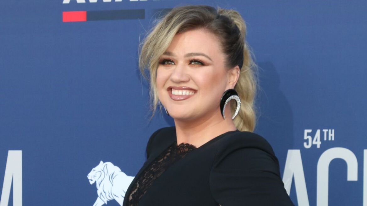 Κέλι Κλάρκσον: Οι θαυμαστές της ανησυχούν για εκείνη καθώς απουσιάζει μια εβδομάδα από την εκπομπή της χωρίς καμία ενημέρωση