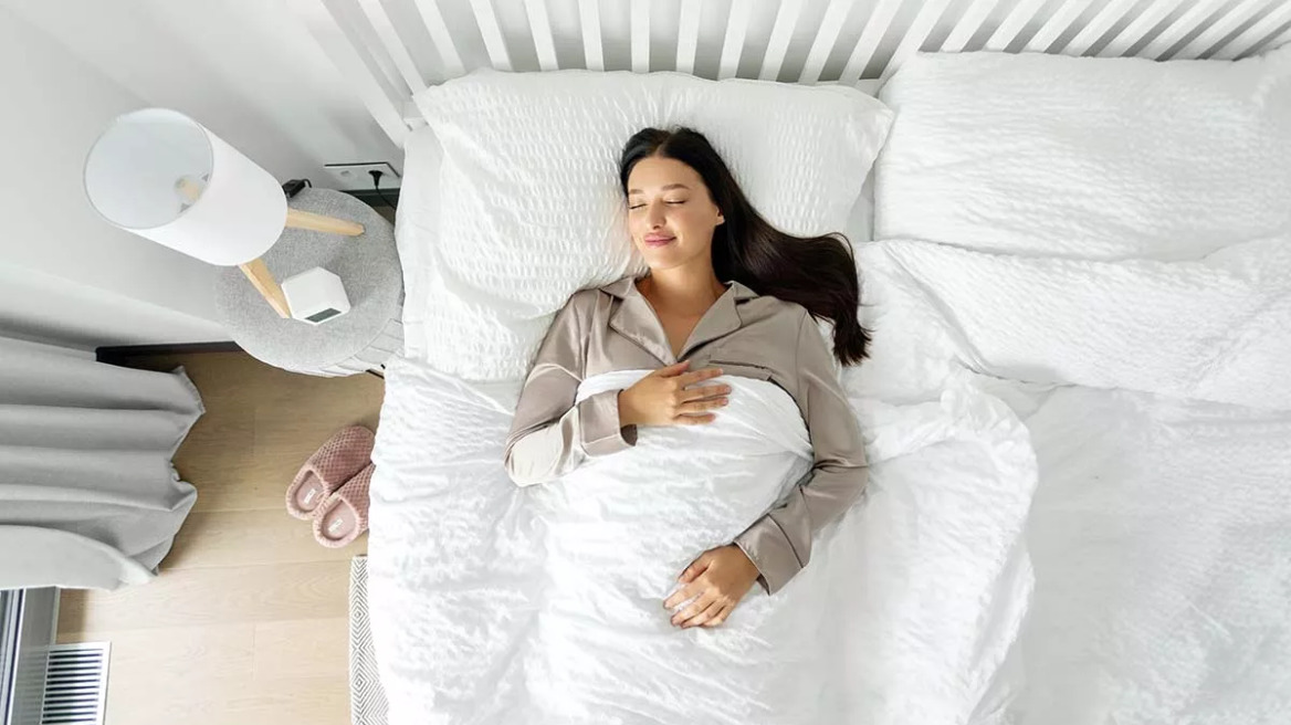 Τα τελευταία 50 χρόνια κοιμόμαστε δύο ώρες λιγότερο – Τι προκαλεί η έλλειψη ύπνου