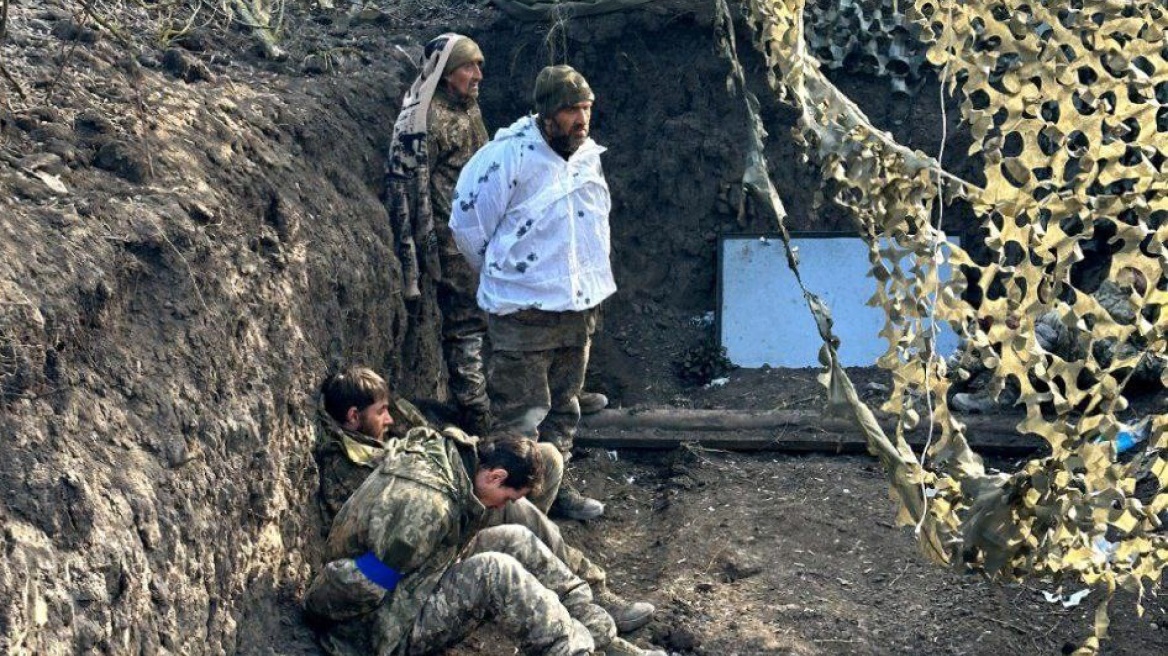 Ουκρανία: Το Κίεβο κατηγορεί τη Ρωσία ότι εκτέλεσε πέντε αιχμάλωτους Ουκρανούς στρατιώτες