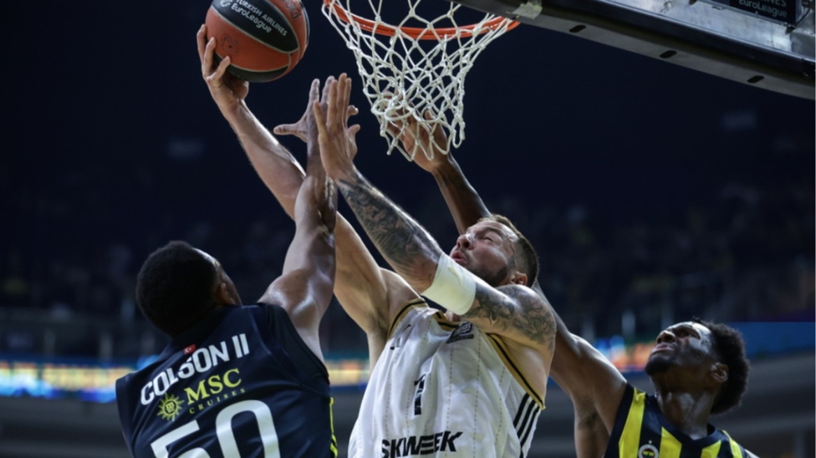 Euroleague: Νίκησε η Φενέρ και συνεχίζει το κυνήγι του Ολυμπιακού, έχασαν έδαφος οι «διώκτες» του ΠΑΟ