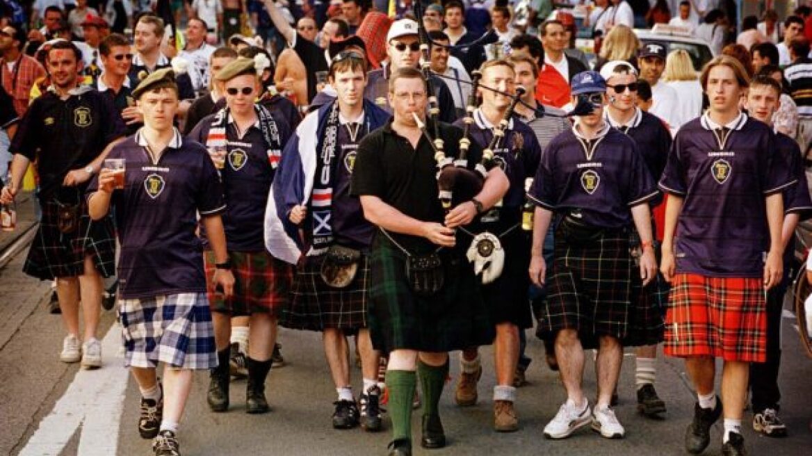 Ελλάδα-Σκωτία: Φίλαθλοι από τη Σκωτία προσφέρουν £5.000 στο σύλλογο «Η Φλόγα»