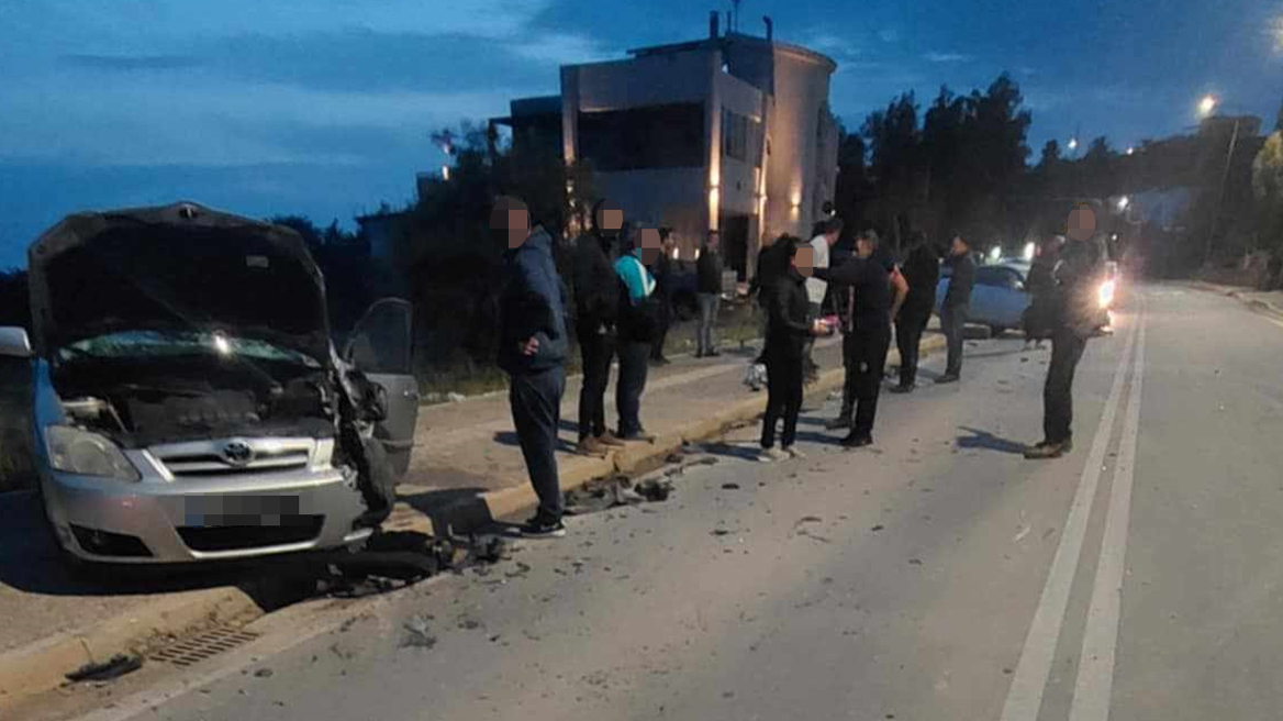Σφοδρή σύγκρουση αυτοκινήτων στα Χανιά, ένας τραυματίας - Δείτε φωτογραφίες