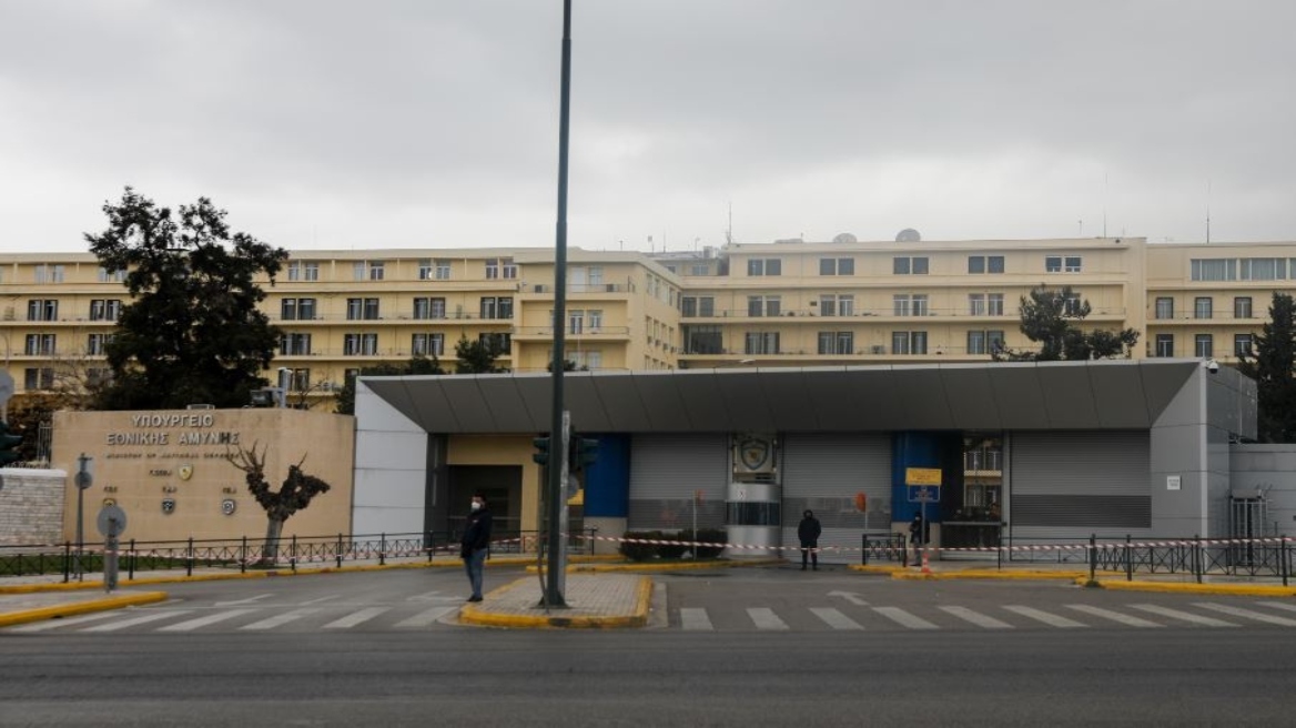 Αποκαλυπτήρια για την «Κιβωτό Εθνικής Μνήμης» στο Πεντάγωνο – Το μήνυμα Βαρώτσου
