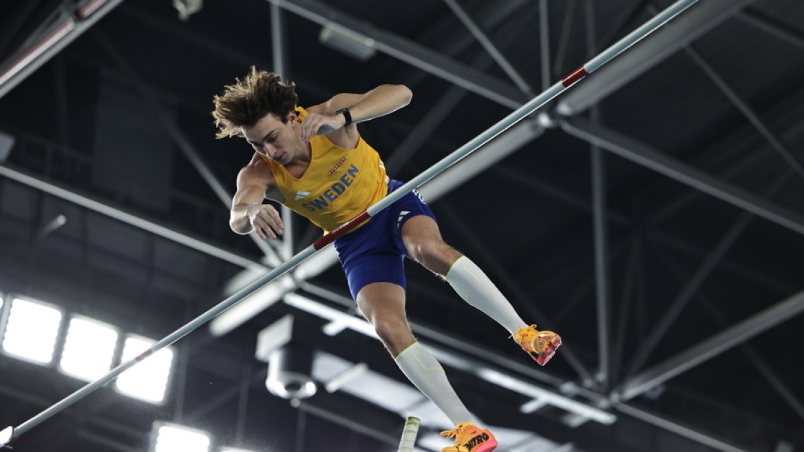 Απίστευτος Ντουπλάντις, έχει πηδήξει 102 φορές πάνω από τα 6μ στην καριέρα του - Βίντεο 