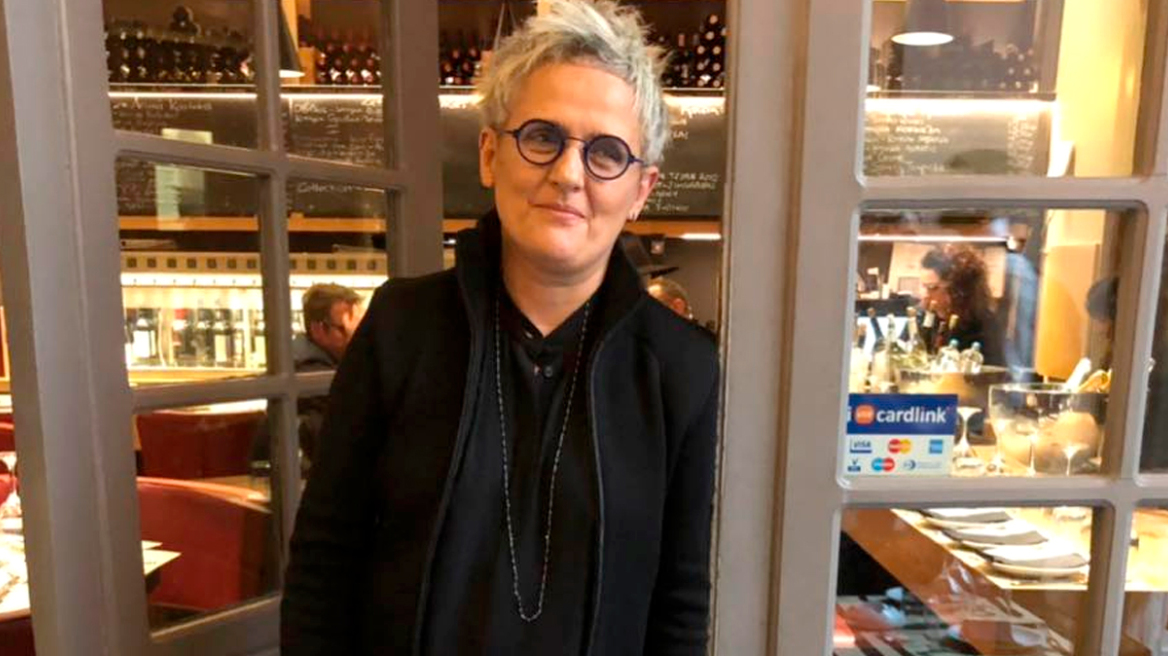 Η μάχη επιβίωσης μιας ιδιοκτήτριας εστιατορίου: Εύκολος στόχος η εστίαση που δέχεται πάντα την πρώτη σφαλιάρα χωρίς καμία προστασία - Τα δύσκολα τελευταία δύο χρόνια