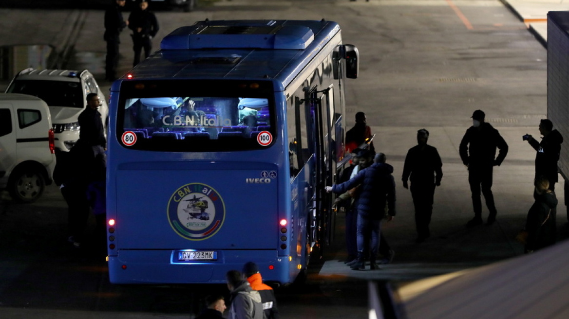 Κατ' αρχήν «ναι» από την Ευρωπαϊκή Επιτροπή για την μετατροπή της ιταλικής δομής στην Αλβανία σε κέντρο απελάσεων