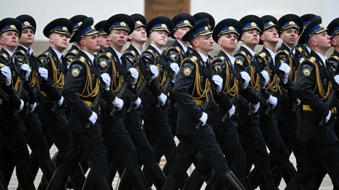 Επιστρατεύονται 160.000 νέοι στη Ρωσία - H Μόσχα ισχυρίζεται ότι δεν θα σταλούν στην Ουκρανία