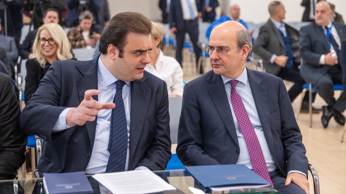 Χατζηδάκης για προϋπολογισμό 2024: Επιπλέον έσοδα 2 δισ. ευρώ από τη μείωση της φοροδιαφυγής